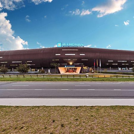 Wyndham Quito Airport Ξενοδοχείο Puembo Εξωτερικό φωτογραφία The new terminal