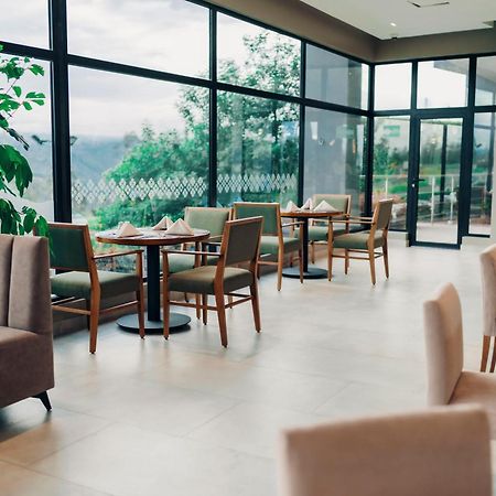Wyndham Quito Airport Ξενοδοχείο Puembo Εξωτερικό φωτογραφία