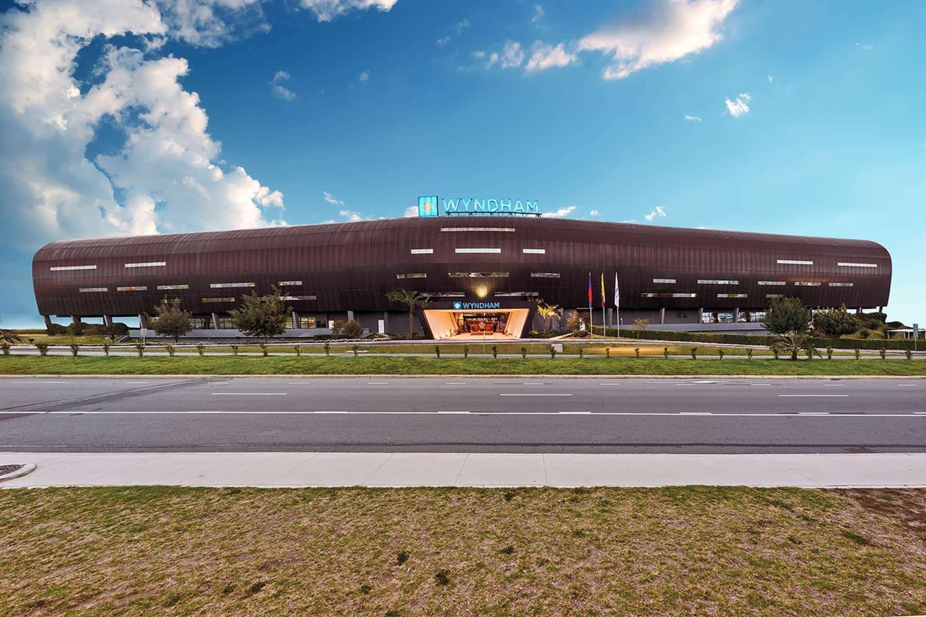 Wyndham Quito Airport Ξενοδοχείο Puembo Εξωτερικό φωτογραφία The new terminal