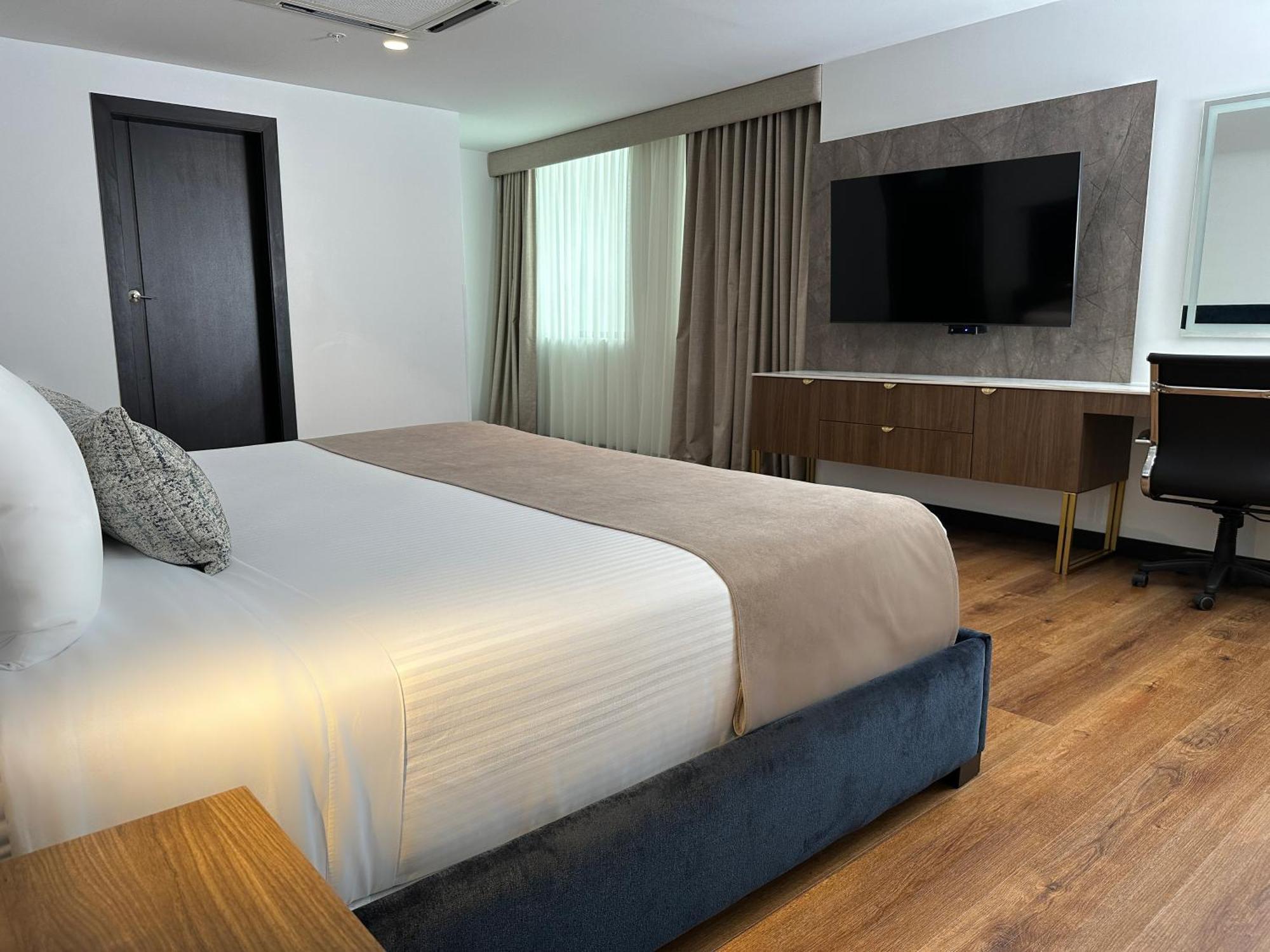 Wyndham Quito Airport Ξενοδοχείο Puembo Εξωτερικό φωτογραφία A bedroom at the hotel