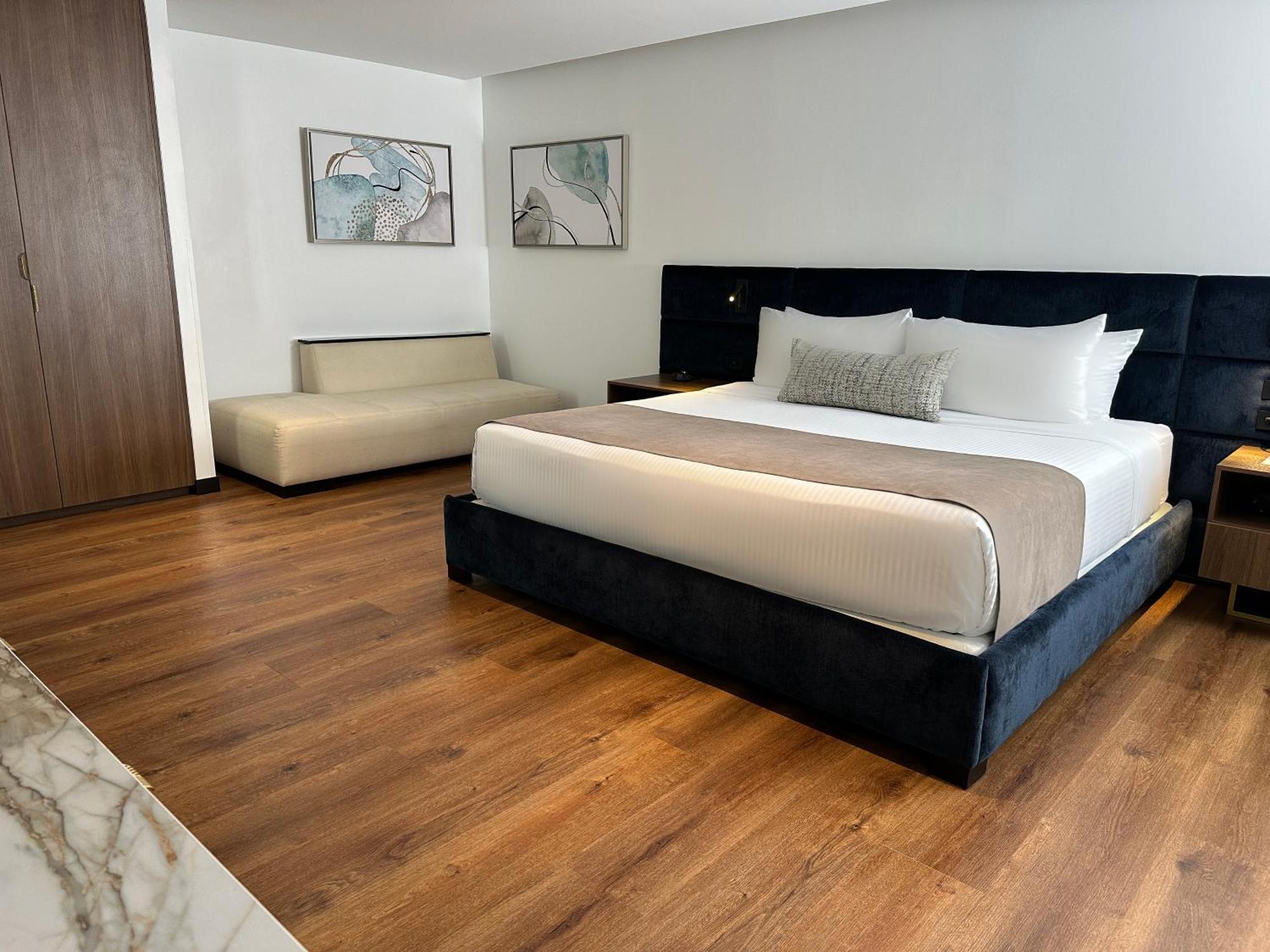 Wyndham Quito Airport Ξενοδοχείο Puembo Εξωτερικό φωτογραφία A bedroom at the hotel