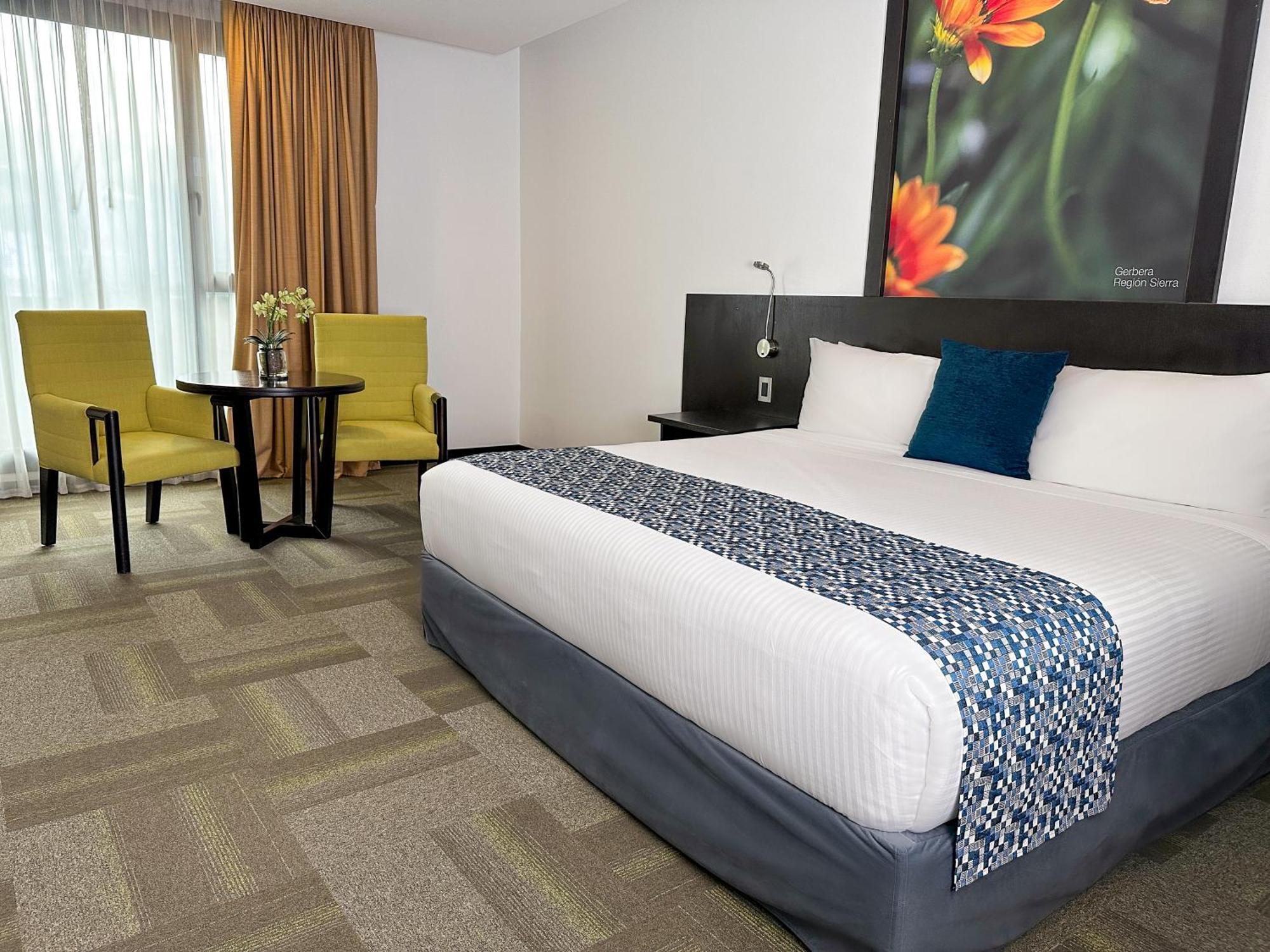 Wyndham Quito Airport Ξενοδοχείο Puembo Εξωτερικό φωτογραφία A room at the hotel